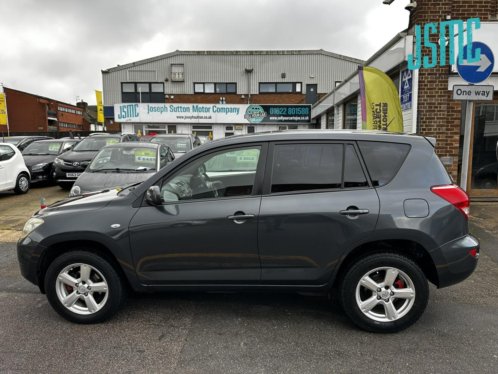 Toyota RAV4 2.0 XT-R SUV 5dr Petrol Manual 4WD (202 g/km, 150 bhp)