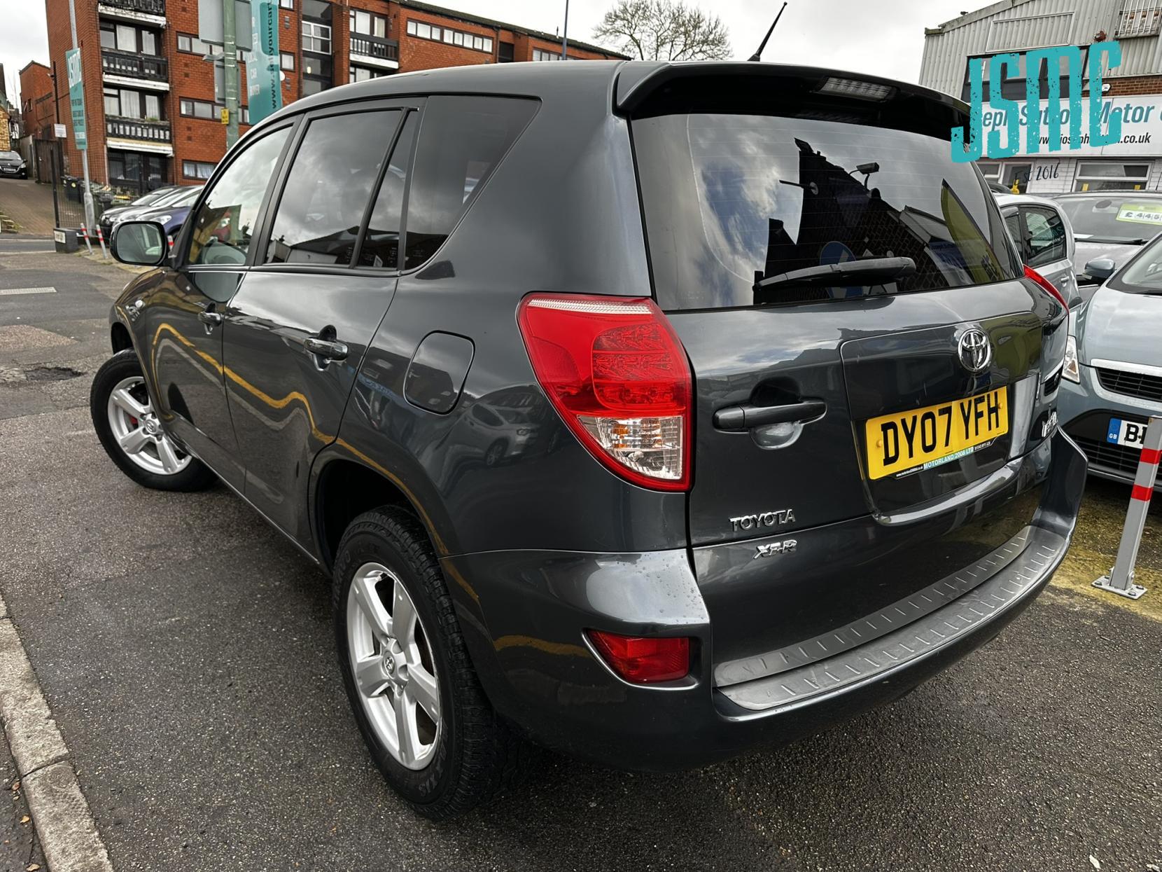 Toyota RAV4 2.0 XT-R SUV 5dr Petrol Manual 4WD (202 g/km, 150 bhp)