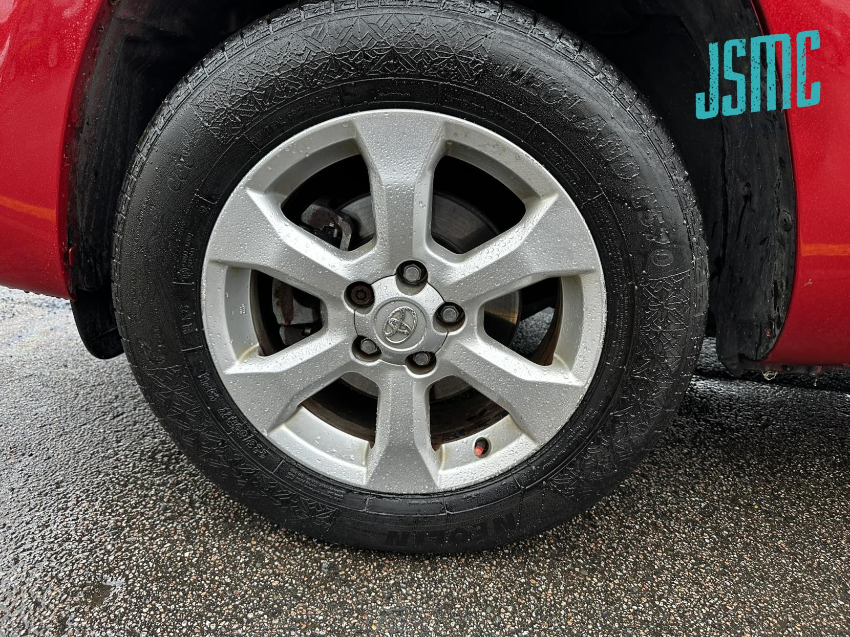 Toyota RAV4 2.0 V-Matic XT-R SUV 5dr Petrol Multidrive S 4WD Euro 5 (158 ps)