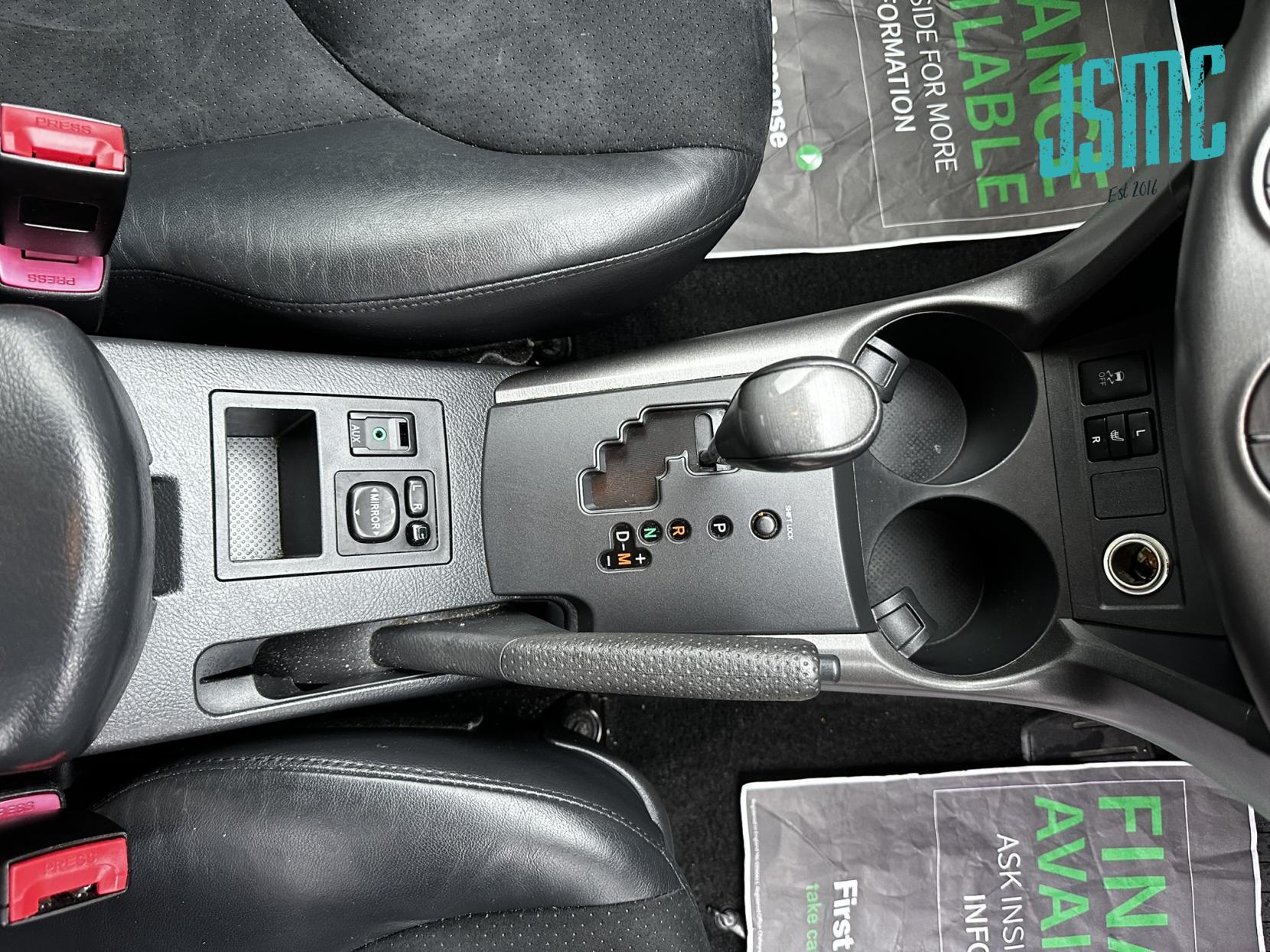 Toyota RAV4 2.0 V-Matic XT-R SUV 5dr Petrol Multidrive S 4WD Euro 5 (158 ps)