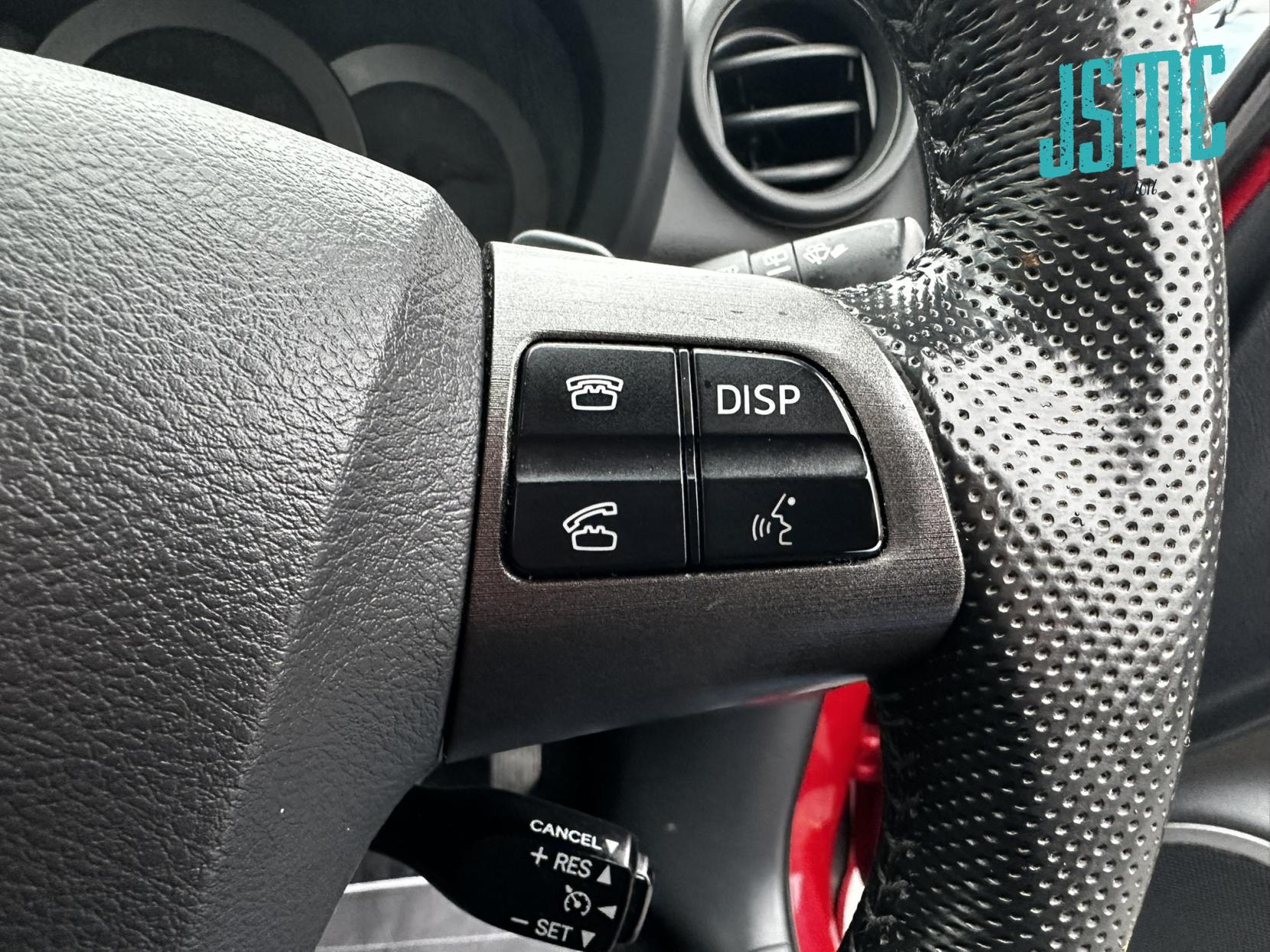 Toyota RAV4 2.0 V-Matic XT-R SUV 5dr Petrol Multidrive S 4WD Euro 5 (158 ps)