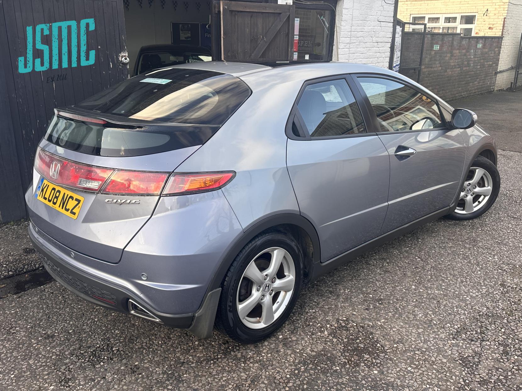 Honda Civic 1.8 i-VTEC ES Hatchback 5dr Petrol i-Shift (150 g/km, 138 bhp)