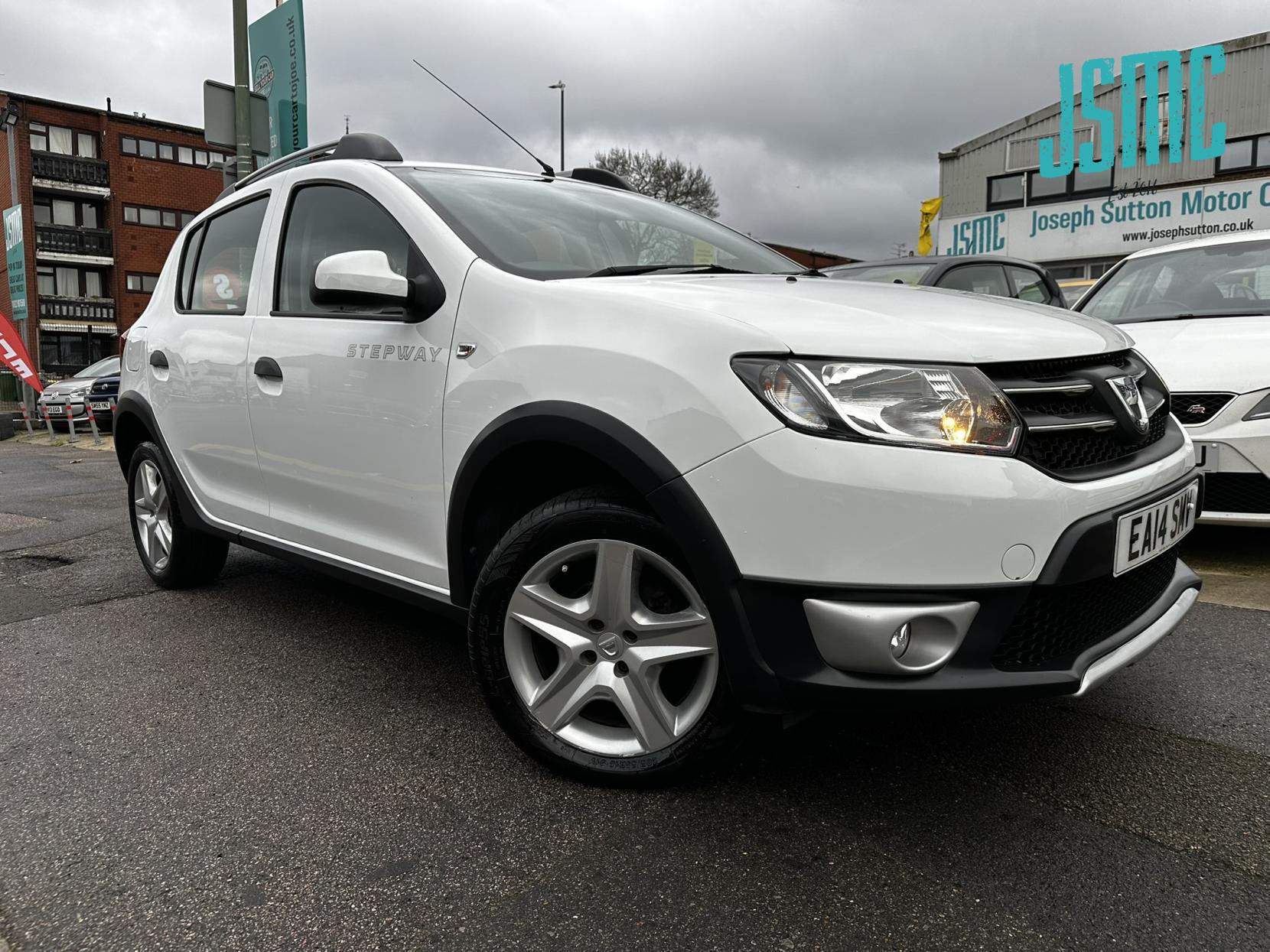 Dacia Sandero Stepway 0.9 TCe Laureate Hatchback 5dr Petrol Manual Euro 5 (90 ps)