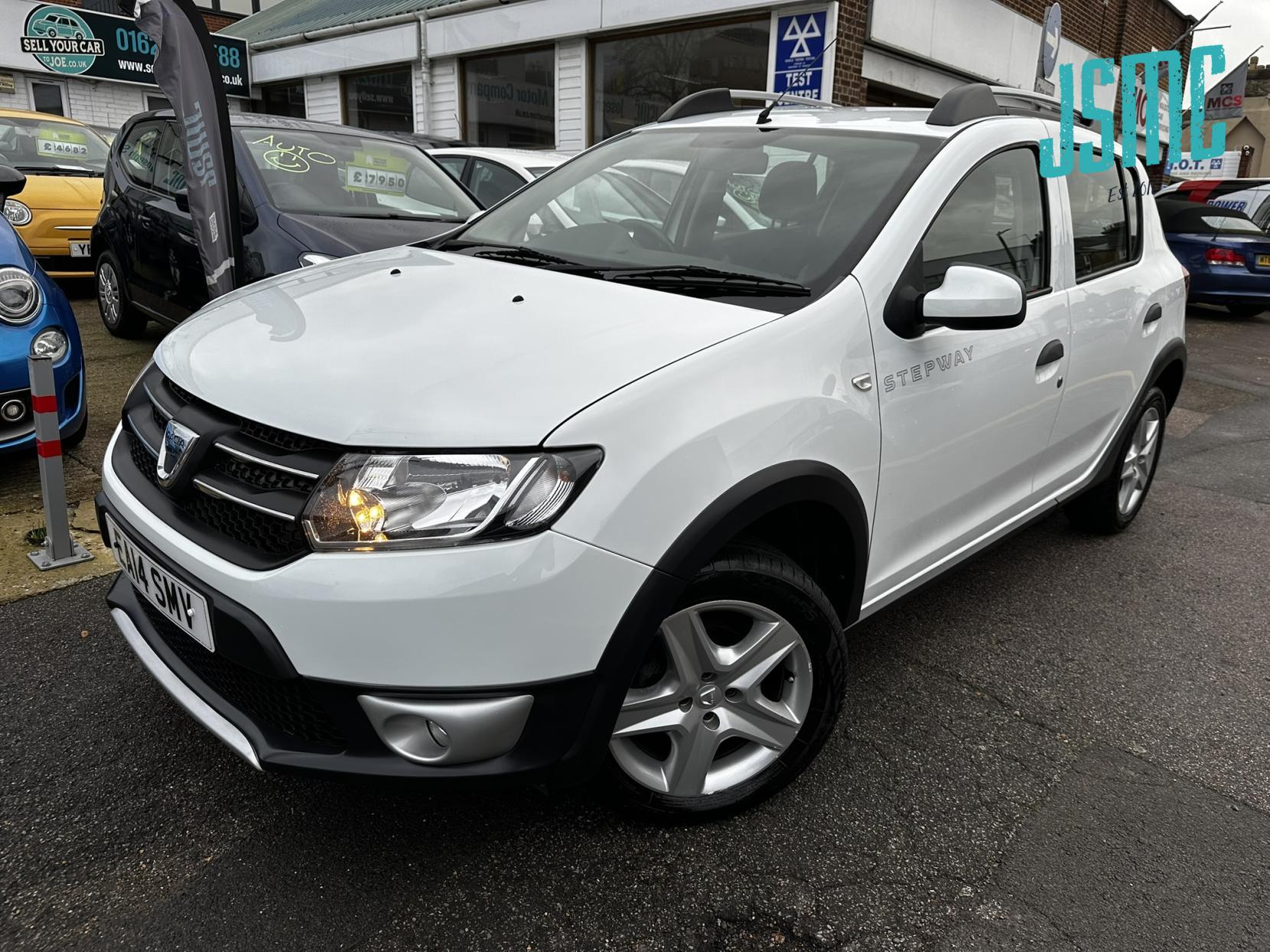 Dacia Sandero Stepway 0.9 TCe Laureate Hatchback 5dr Petrol Manual Euro 5 (90 ps)