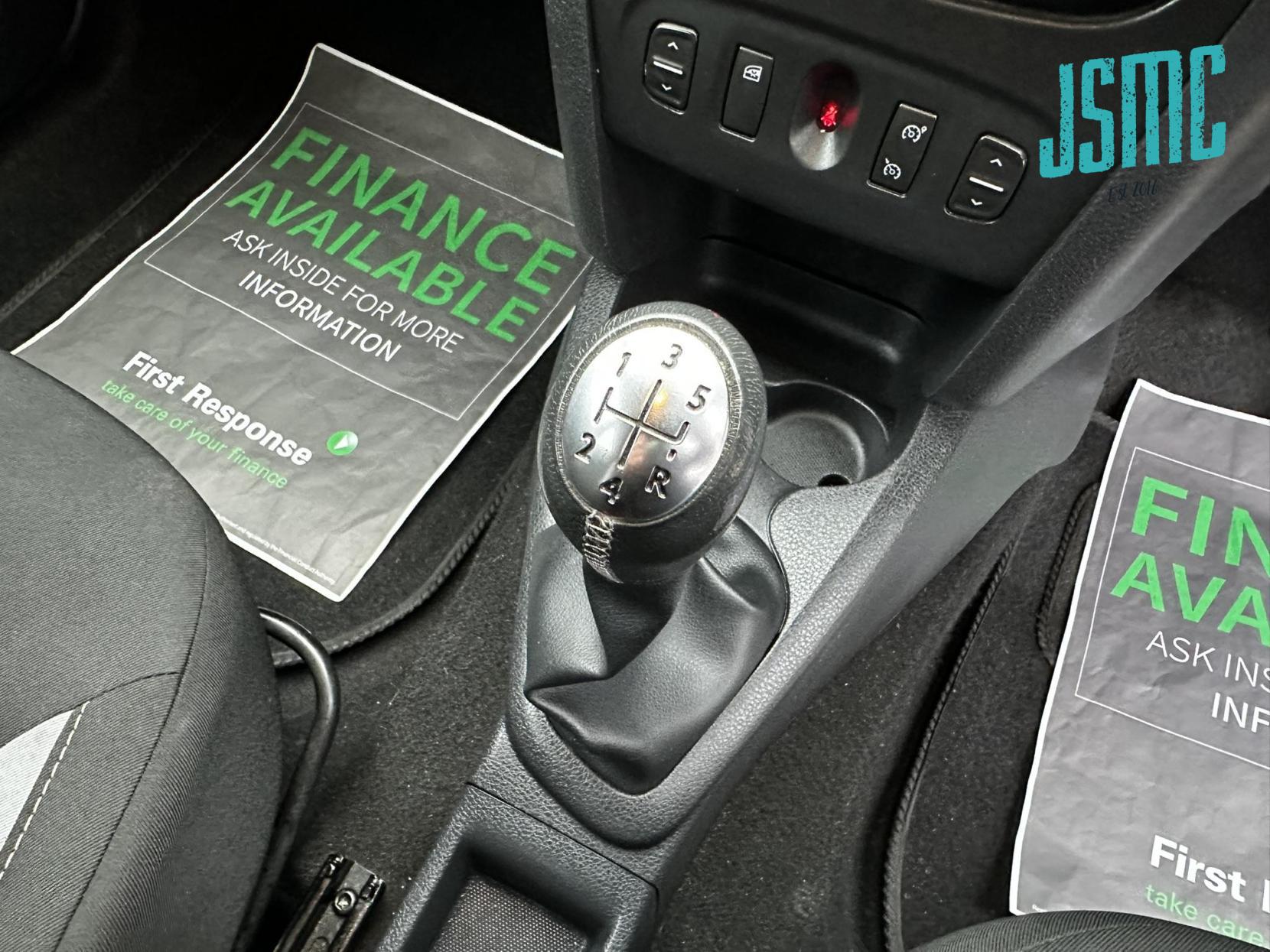 Dacia Sandero Stepway 0.9 TCe Laureate Hatchback 5dr Petrol Manual Euro 5 (90 ps)