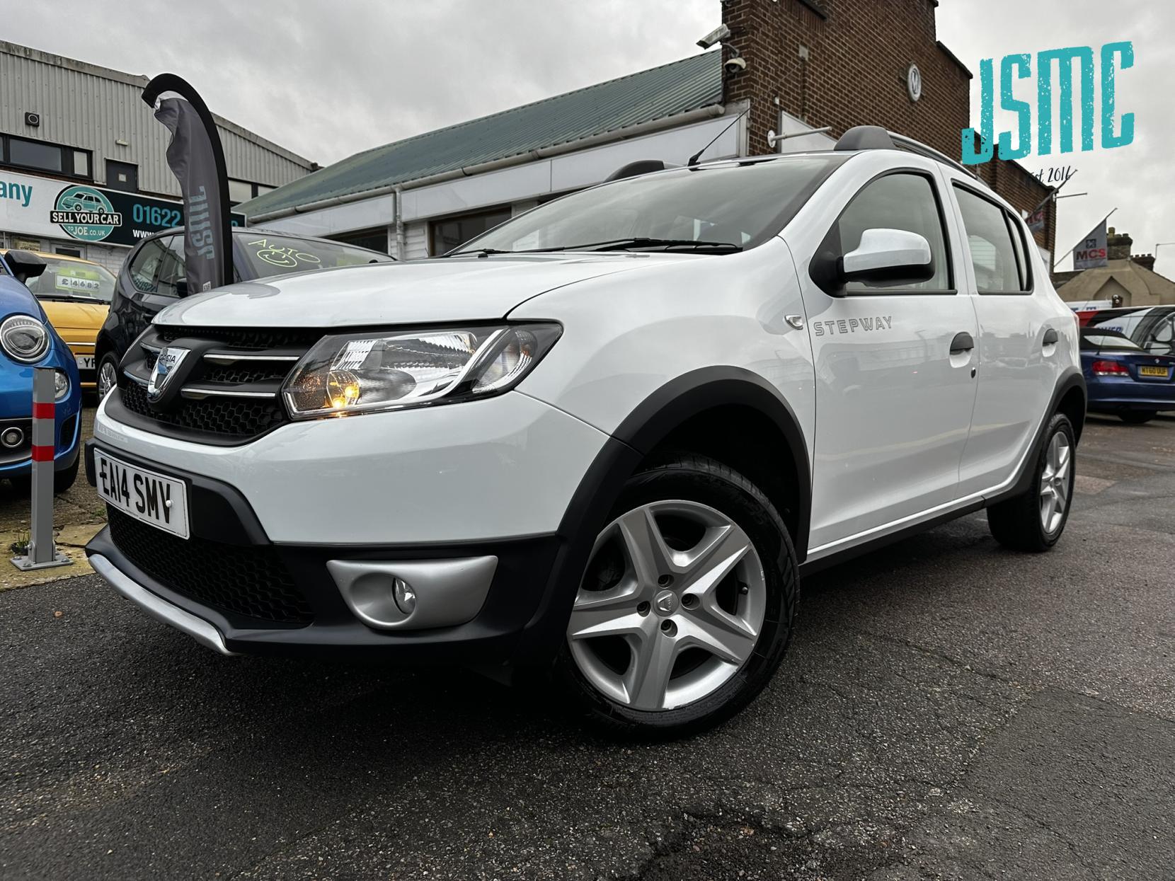 Dacia Sandero Stepway 0.9 TCe Laureate Hatchback 5dr Petrol Manual Euro 5 (90 ps)