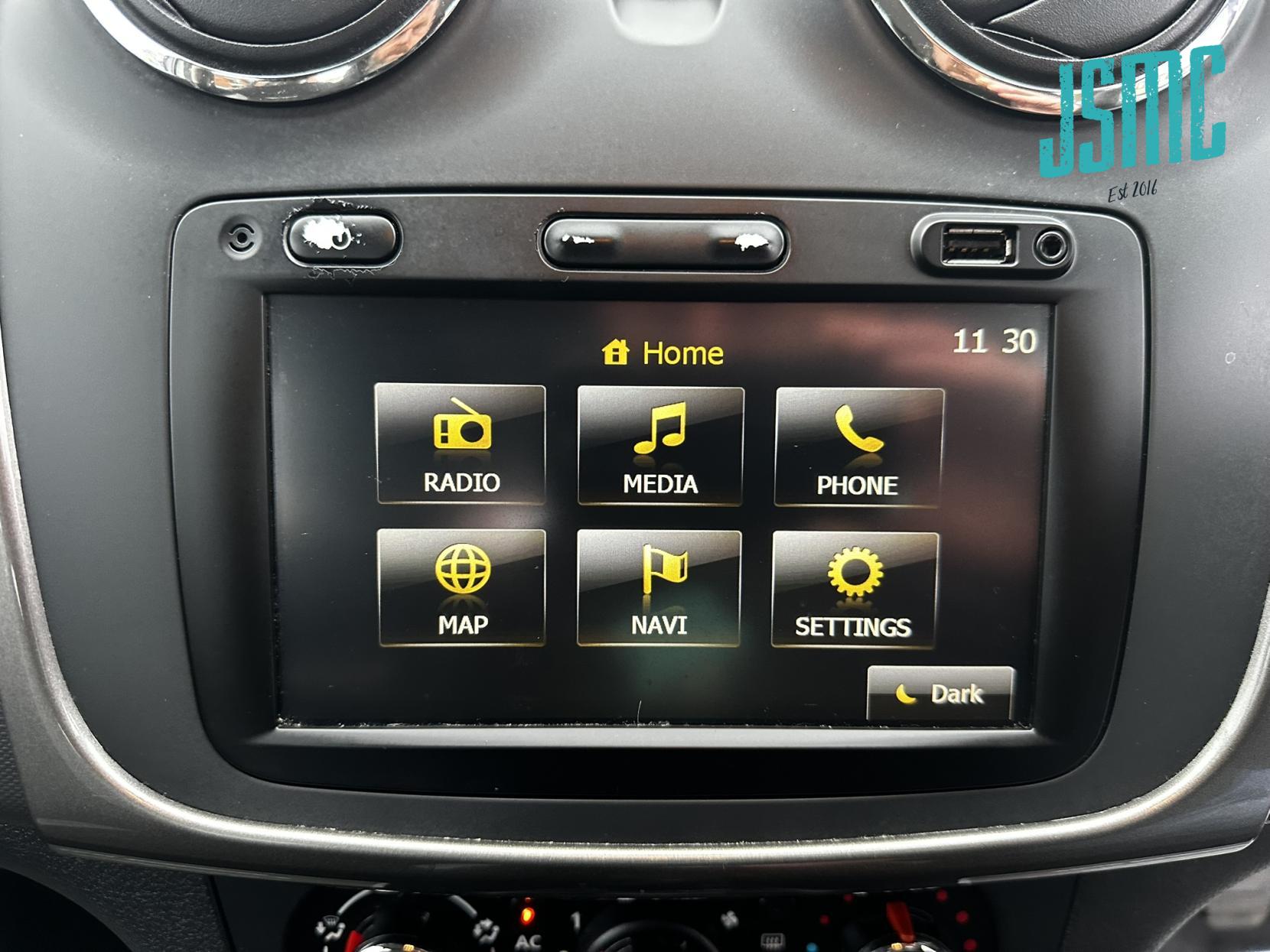 Dacia Sandero Stepway 0.9 TCe Laureate Hatchback 5dr Petrol Manual Euro 5 (90 ps)