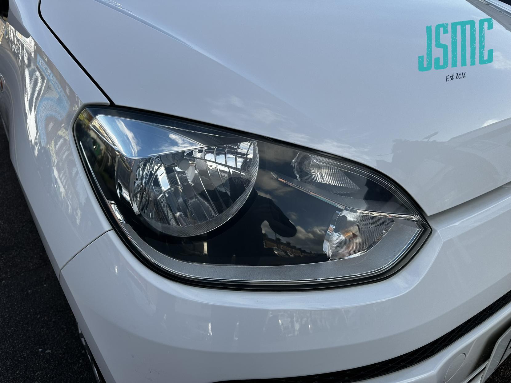 Volkswagen up! 1.0 Move up! Hatchback 5dr Petrol ASG Euro 5 (60 ps)