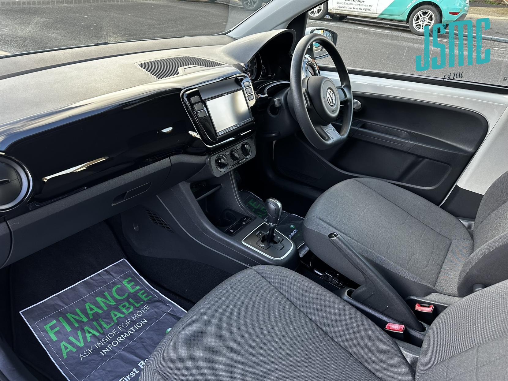 Volkswagen up! 1.0 Move up! Hatchback 5dr Petrol ASG Euro 5 (60 ps)