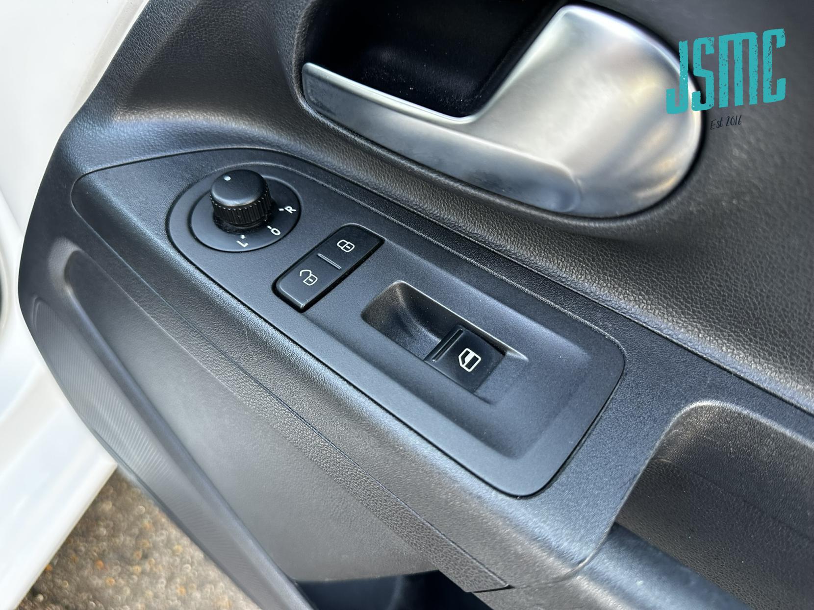 Volkswagen up! 1.0 Move up! Hatchback 5dr Petrol ASG Euro 5 (60 ps)