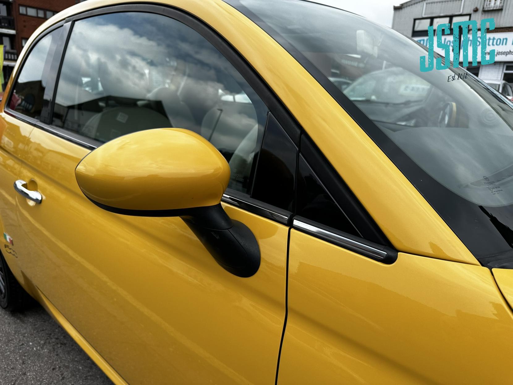 Fiat 500 1.2 Lounge Hatchback 3dr Petrol Manual Euro 4 (69 bhp)