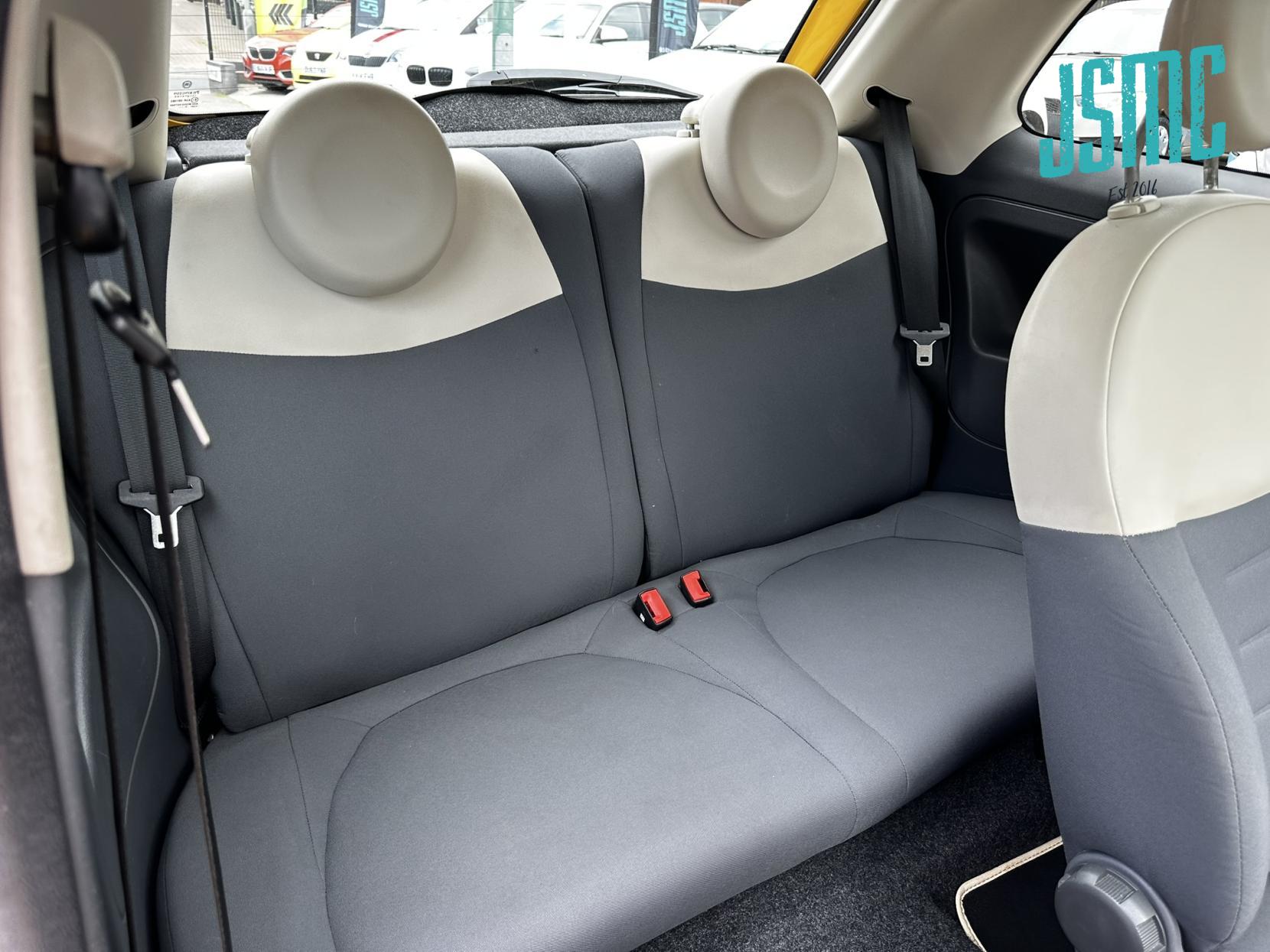 Fiat 500 1.2 Lounge Hatchback 3dr Petrol Manual Euro 4 (69 bhp)