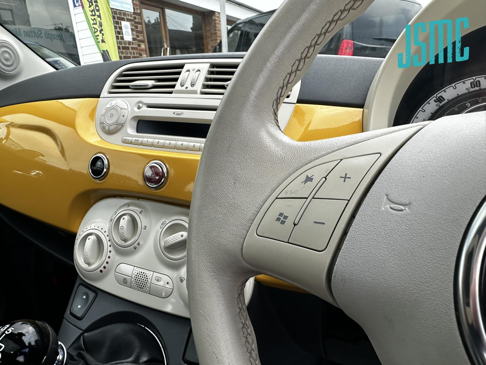 Fiat 500 1.2 Lounge Hatchback 3dr Petrol Manual Euro 4 (69 bhp)