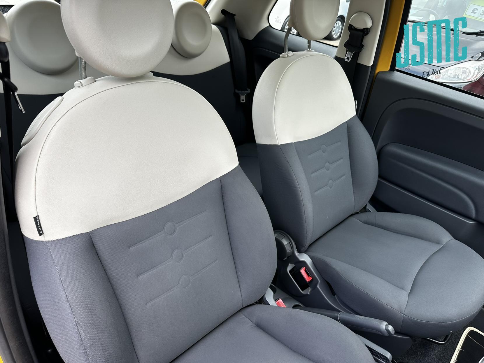 Fiat 500 1.2 Lounge Hatchback 3dr Petrol Manual Euro 4 (69 bhp)