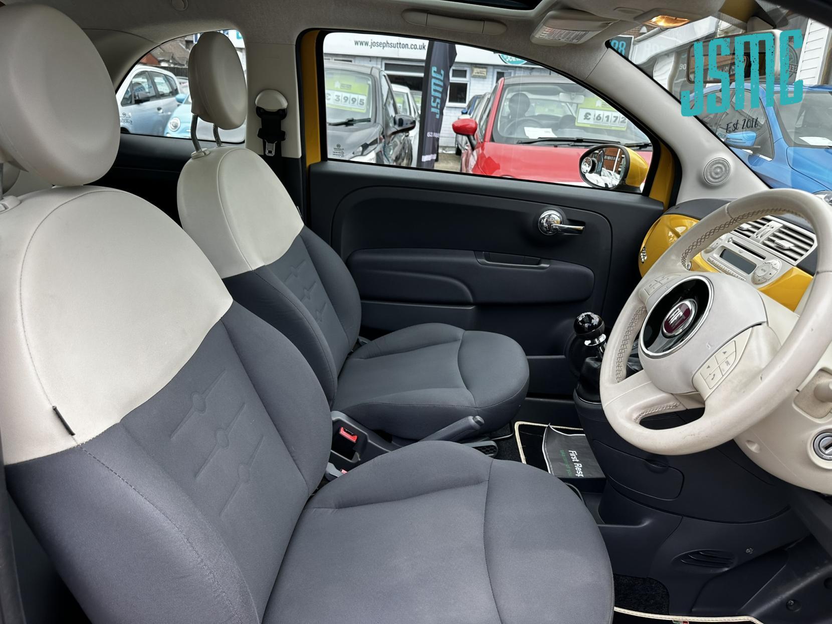 Fiat 500 1.2 Lounge Hatchback 3dr Petrol Manual Euro 4 (69 bhp)