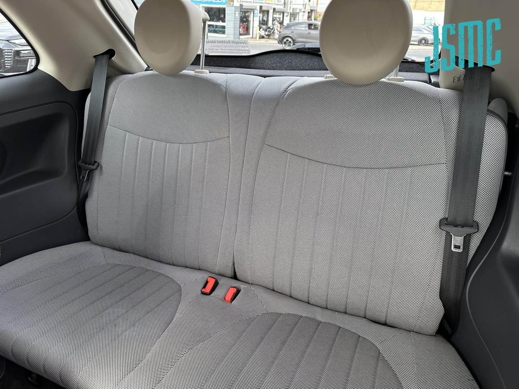 Fiat 500 1.2 Lounge Hatchback 3dr Petrol Manual Euro 4 (69 bhp)