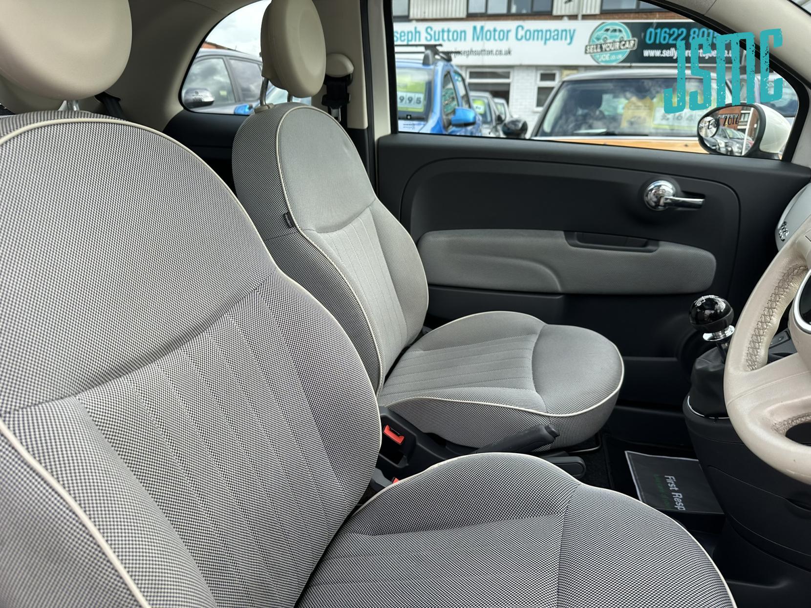 Fiat 500 1.2 Lounge Hatchback 3dr Petrol Manual Euro 4 (69 bhp)