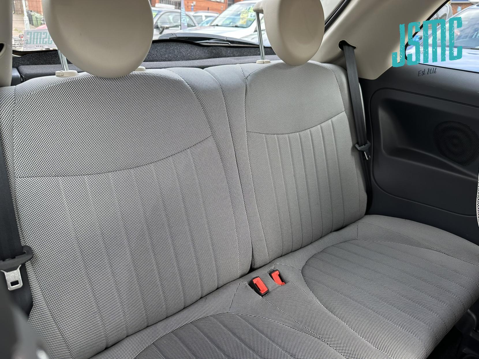 Fiat 500 1.2 Lounge Hatchback 3dr Petrol Manual Euro 4 (69 bhp)