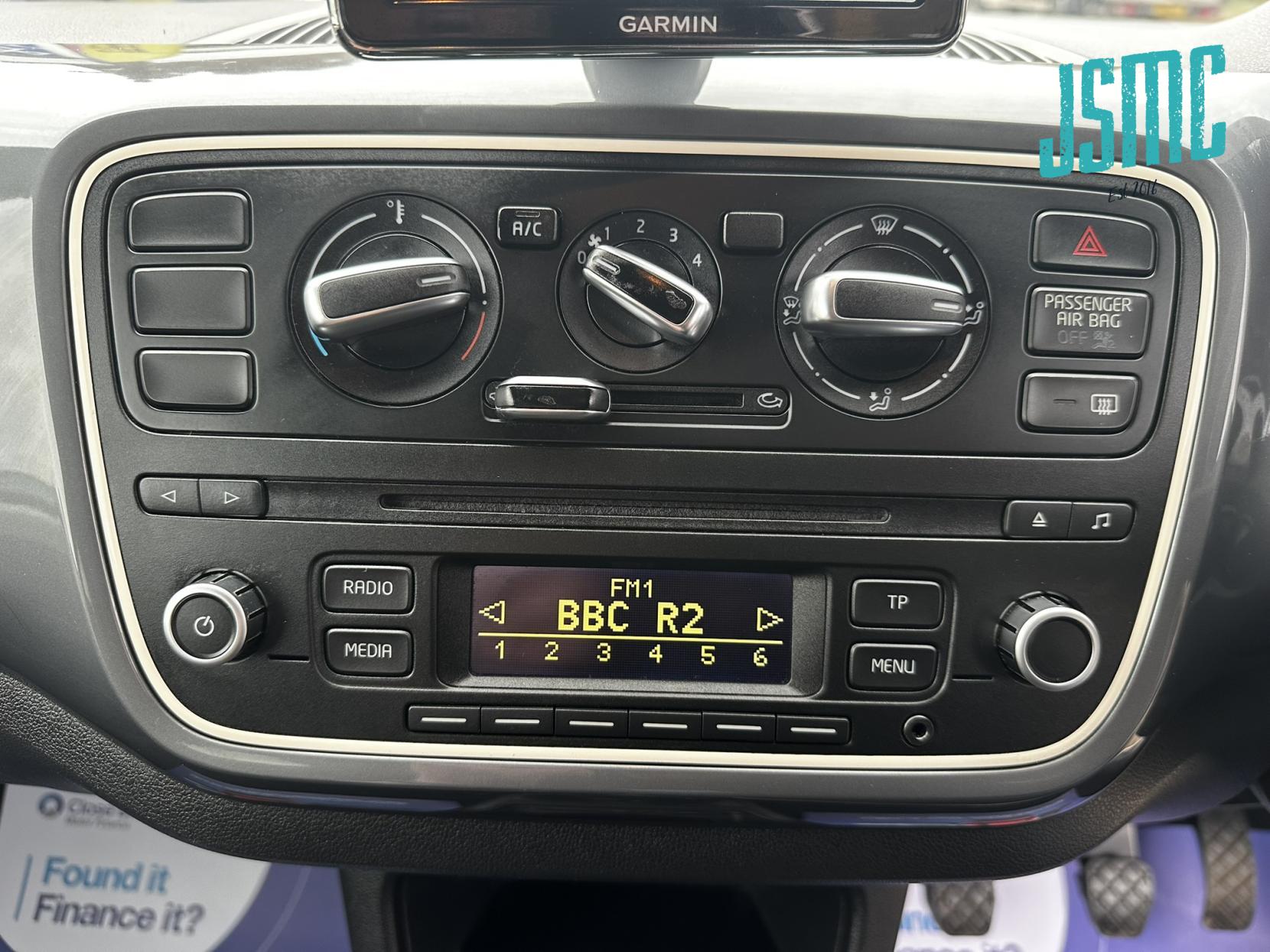 SEAT Mii 1.0 12v by MANGO Hatchback 3dr Petrol Manual Euro 5 (75 ps)