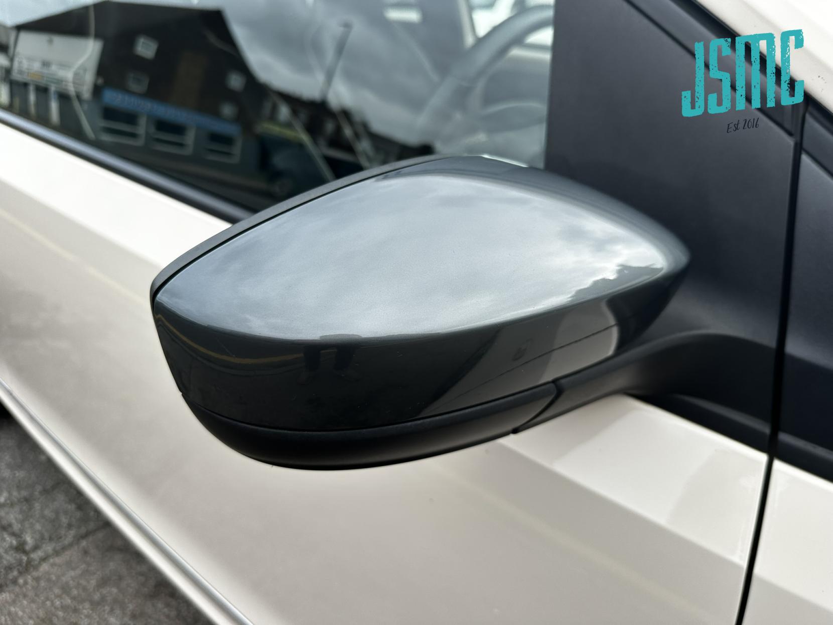 SEAT Mii 1.0 12v by MANGO Hatchback 3dr Petrol Manual Euro 5 (75 ps)