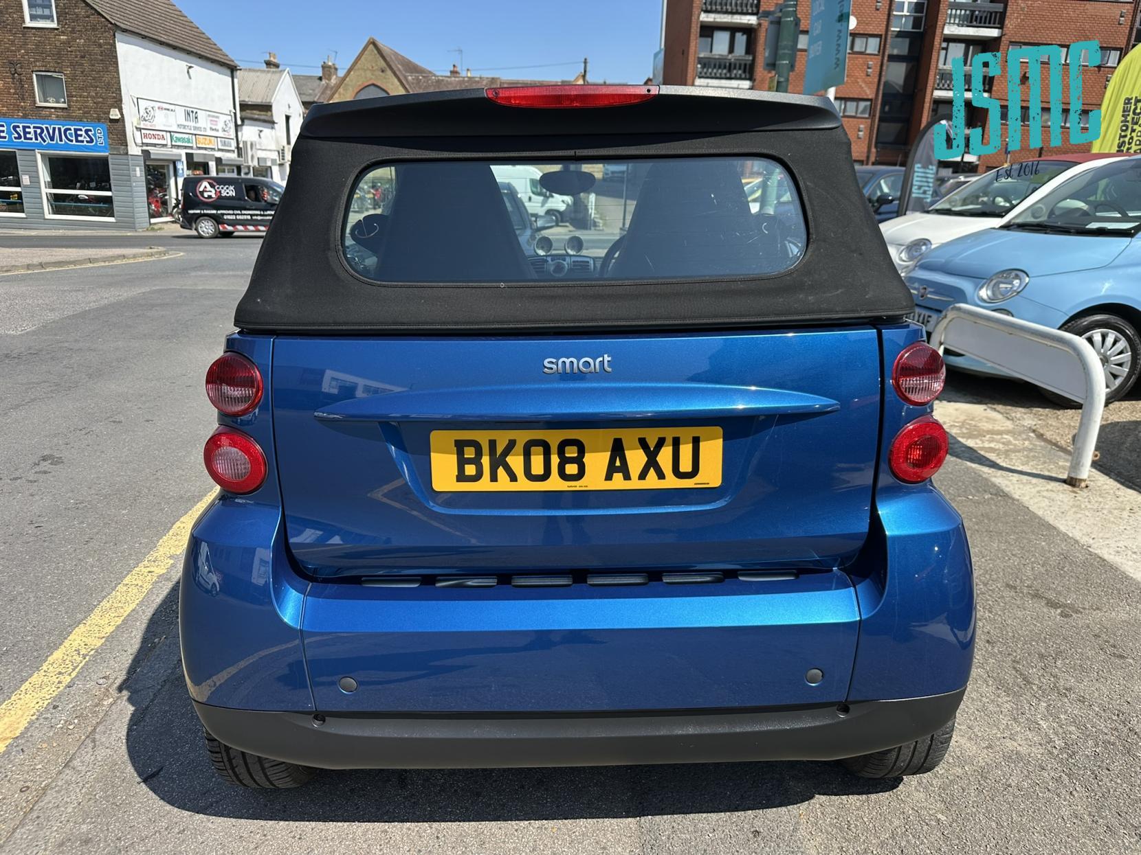 Smart fortwo 1.0 Passion Cabriolet 2dr Petrol Auto Euro 4 (71 bhp)