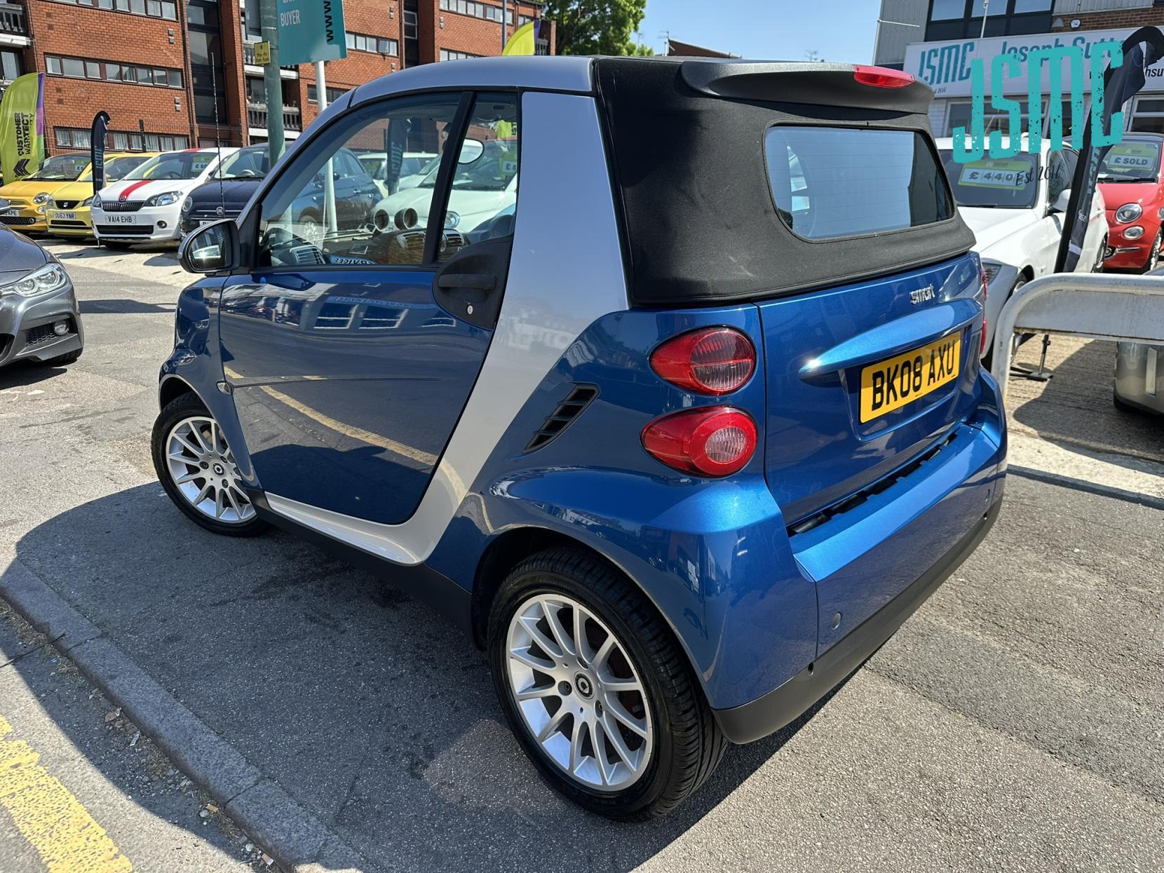 Smart fortwo 1.0 Passion Cabriolet 2dr Petrol Auto Euro 4 (71 bhp)