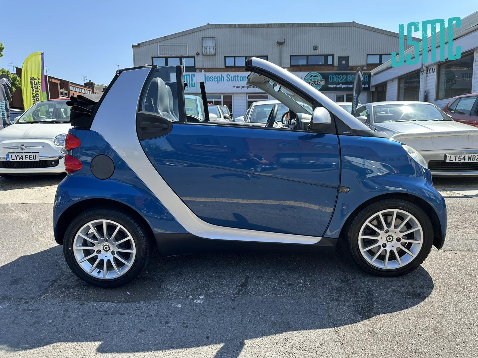 Smart fortwo 1.0 Passion Cabriolet 2dr Petrol Auto Euro 4 (71 bhp)