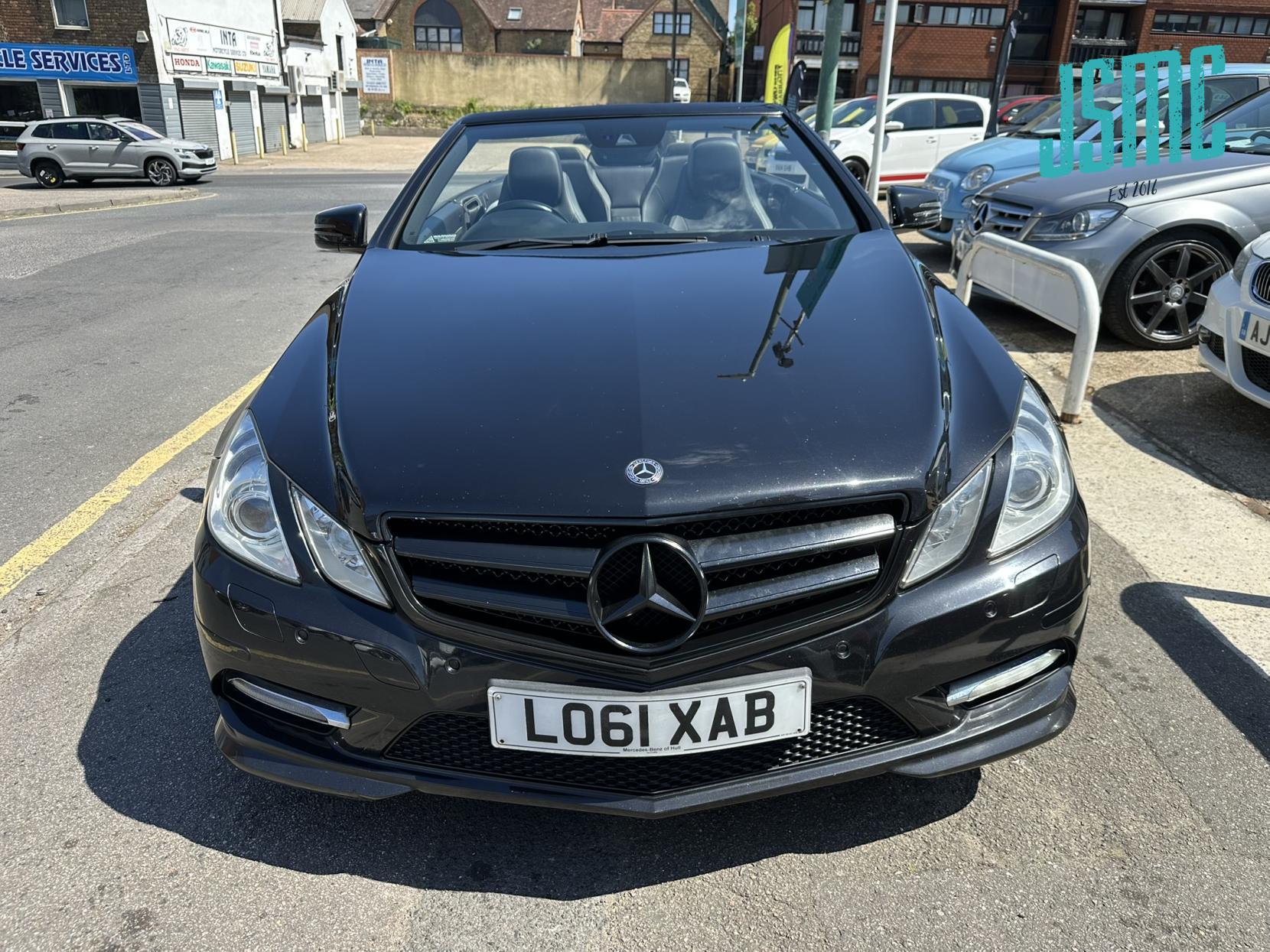 Mercedes-Benz E Class 3.0 E350 CDI V6 BlueEfficiency Sport Cabriolet 2dr Diesel G-Tronic Euro 5 (265 ps)