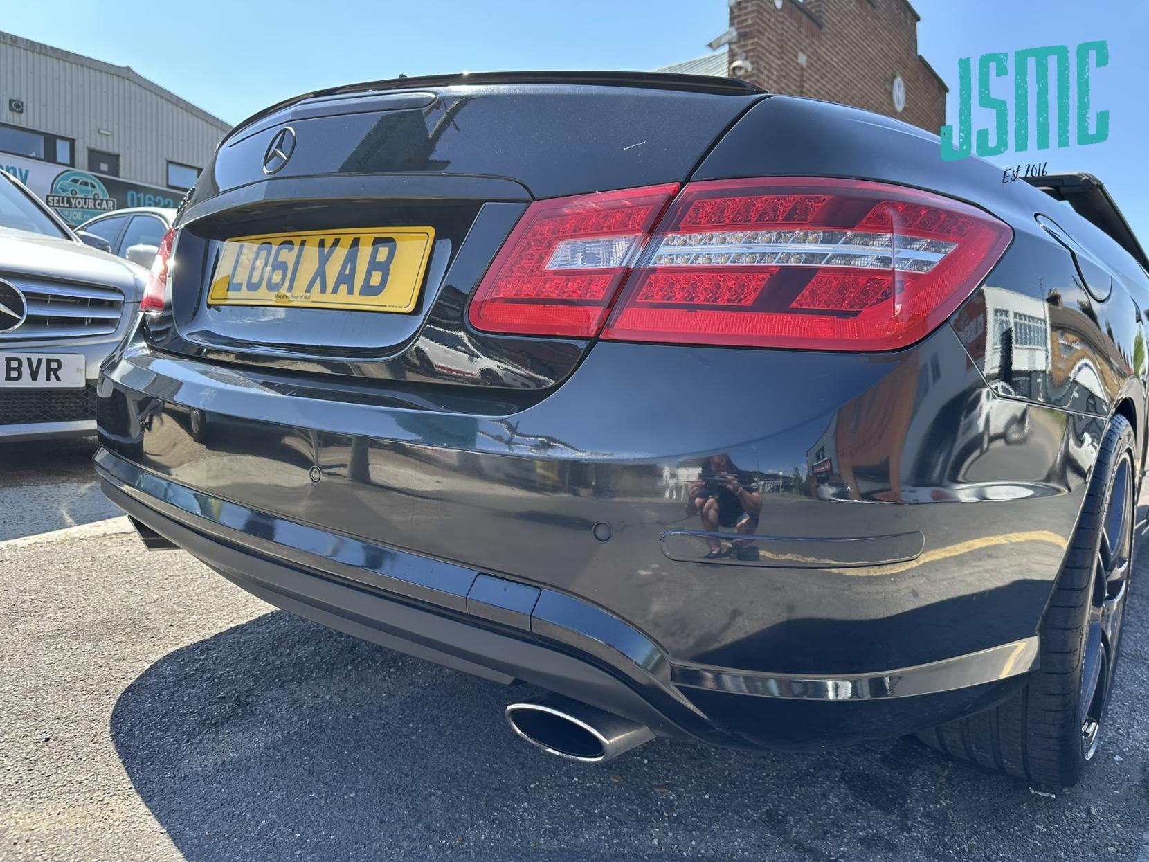 Mercedes-Benz E Class 3.0 E350 CDI V6 BlueEfficiency Sport Cabriolet 2dr Diesel G-Tronic Euro 5 (265 ps)