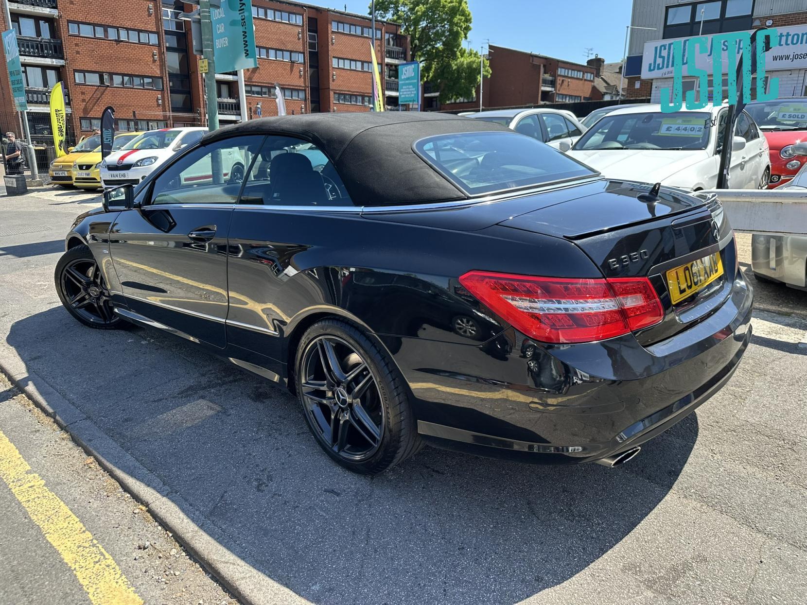 Mercedes-Benz E Class 3.0 E350 CDI V6 BlueEfficiency Sport Cabriolet 2dr Diesel G-Tronic Euro 5 (265 ps)