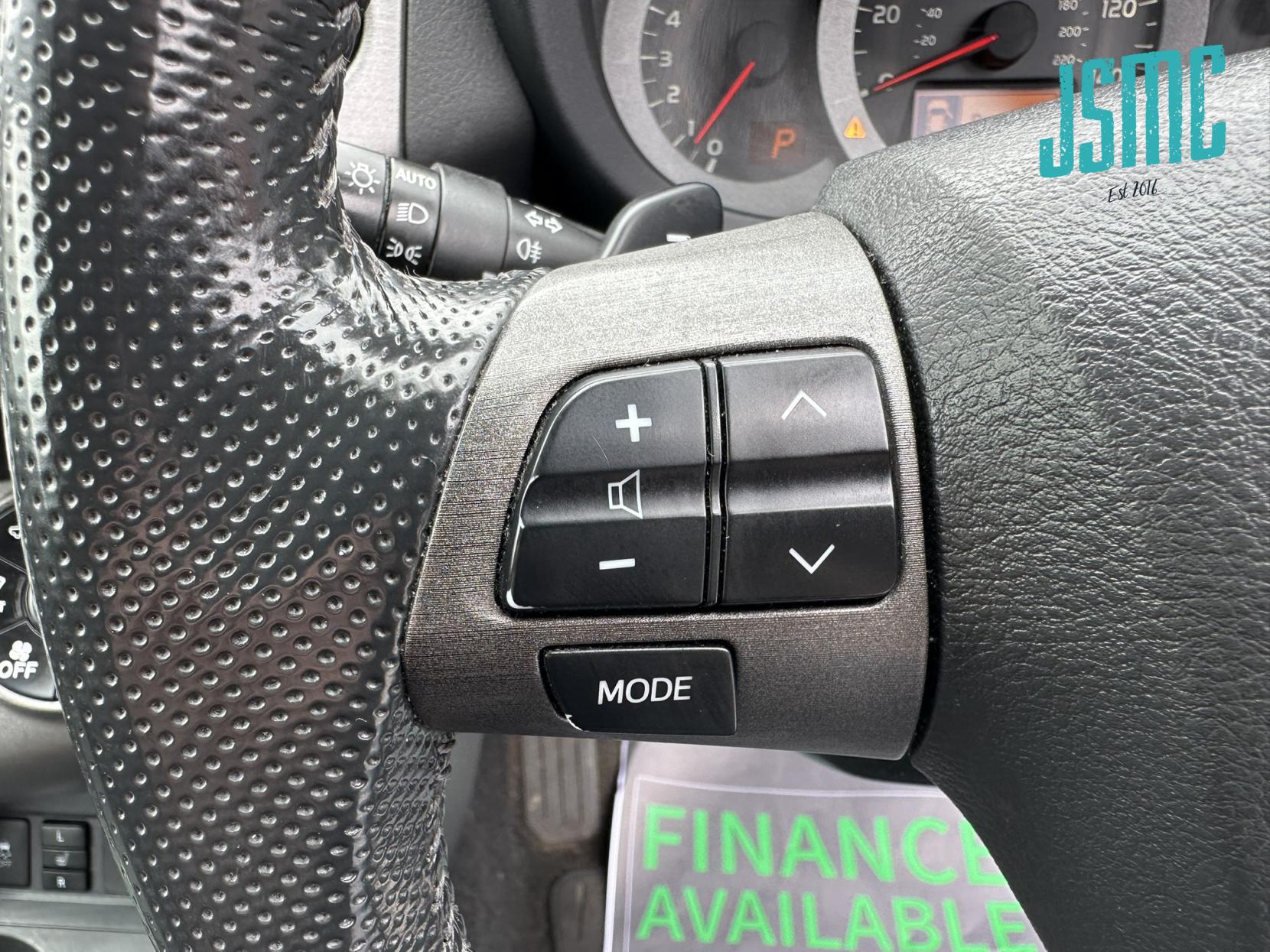 Toyota RAV4 2.0 V-Matic XT-R SUV 5dr Petrol Multidrive S 4WD Euro 4 (158 ps)