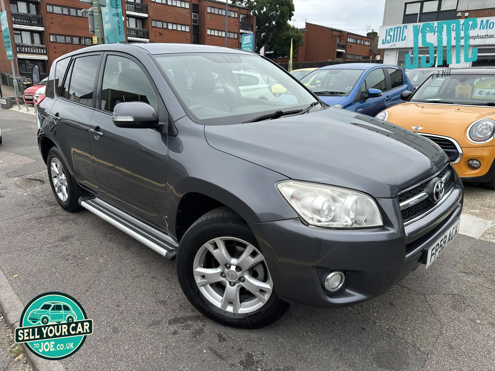 Toyota RAV4 2.0 V-Matic XT-R SUV 5dr Petrol Multidrive S 4WD Euro 4 (158 ps)