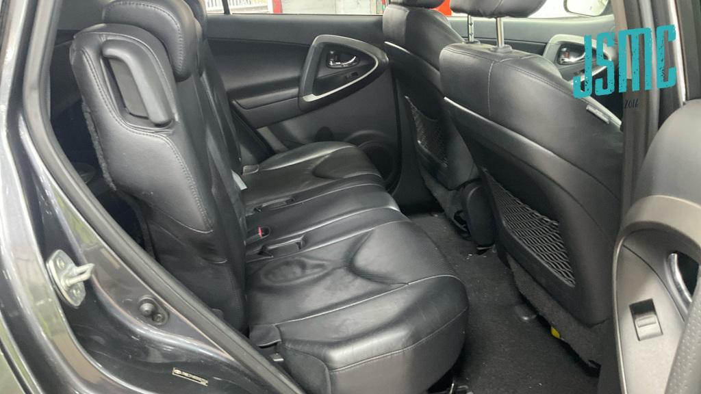 Toyota RAV4 2.0 V-Matic XT-R SUV 5dr Petrol Multidrive S 4WD Euro 4 (158 ps)