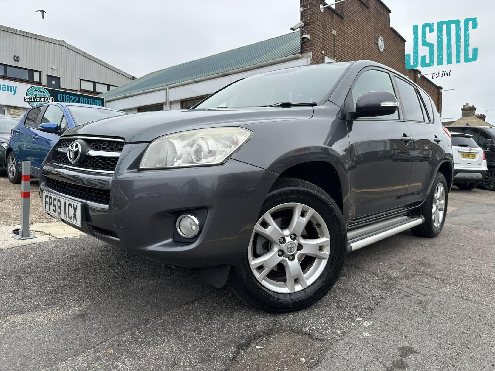 Toyota RAV4 2.0 V-Matic XT-R SUV 5dr Petrol Multidrive S 4WD Euro 4 (158 ps)