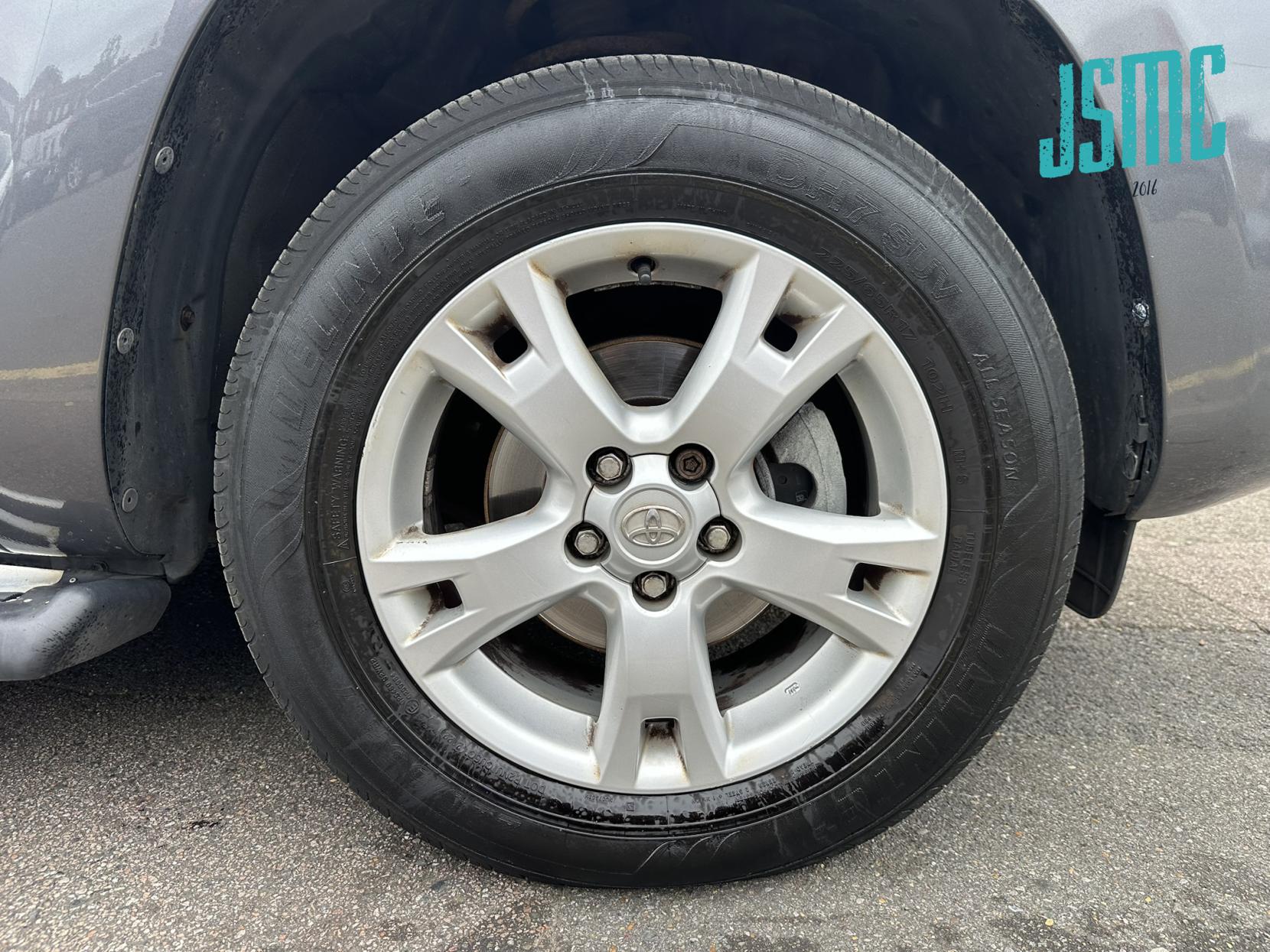 Toyota RAV4 2.0 V-Matic XT-R SUV 5dr Petrol Multidrive S 4WD Euro 4 (158 ps)