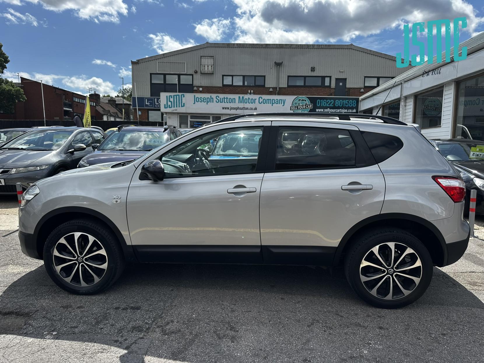 Nissan Qashqai 1.5 dCi 360 SUV 5dr Diesel Manual 2WD Euro 5 (110 ps)