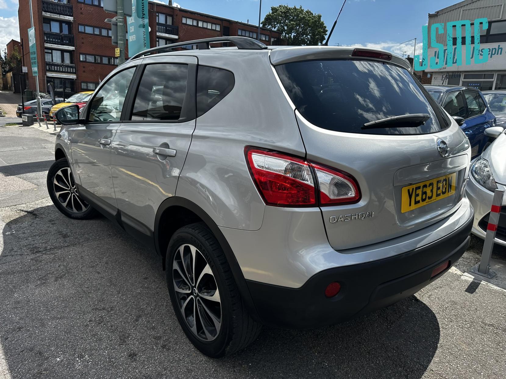 Nissan Qashqai 1.5 dCi 360 SUV 5dr Diesel Manual 2WD Euro 5 (110 ps)