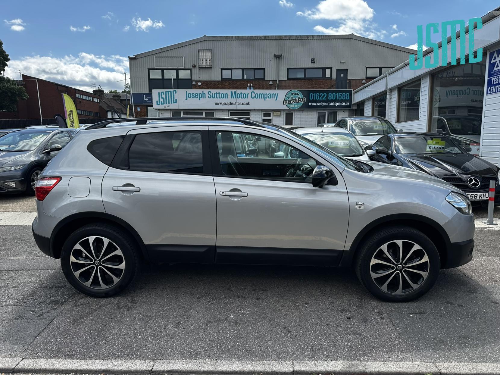 Nissan Qashqai 1.5 dCi 360 SUV 5dr Diesel Manual 2WD Euro 5 (110 ps)