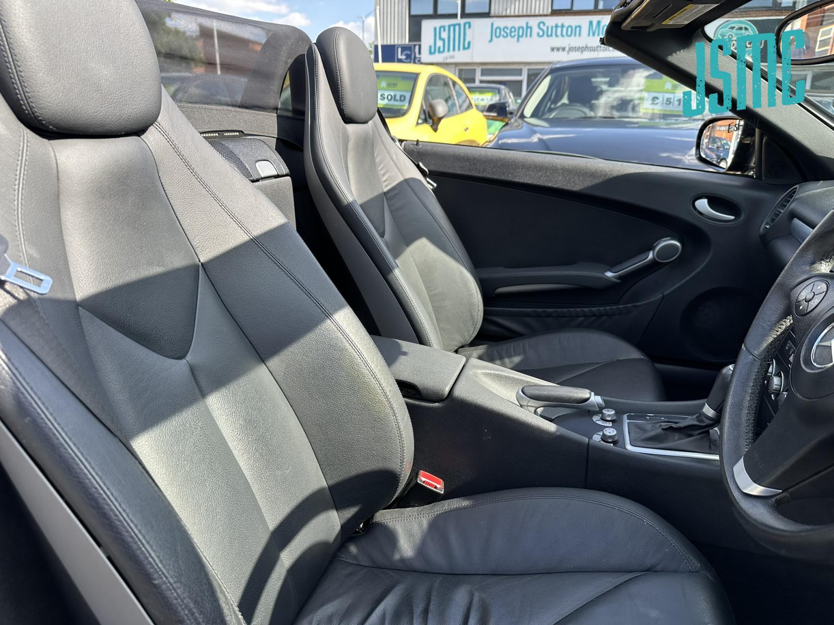 Mercedes-Benz SLK 1.8 SLK200K Convertible 2dr Petrol Tiptronic Euro 4 (184 ps)