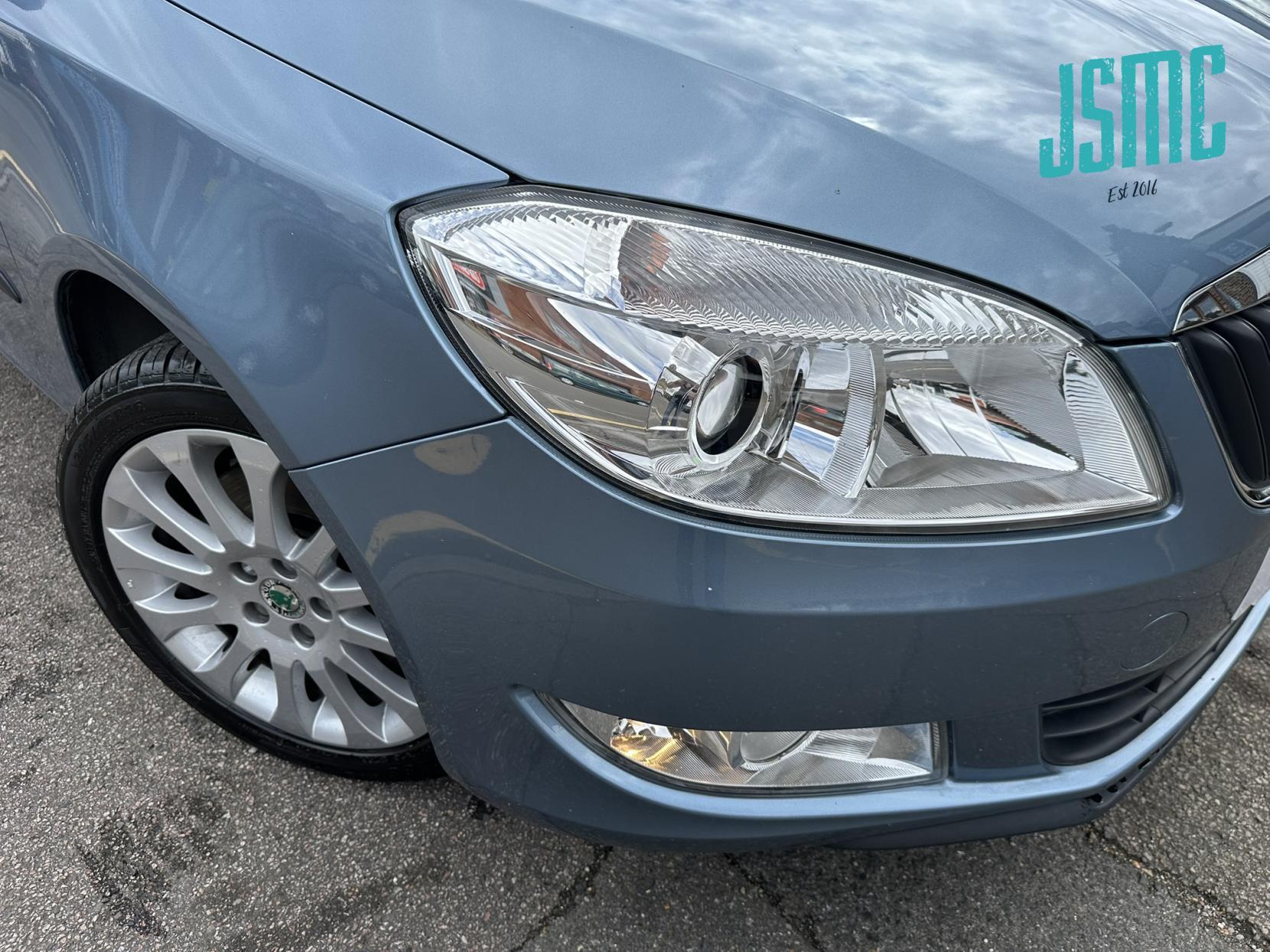 Skoda Fabia 1.2 TSI Elegance Hatchback 5dr Petrol DSG Euro 5 (105 ps)