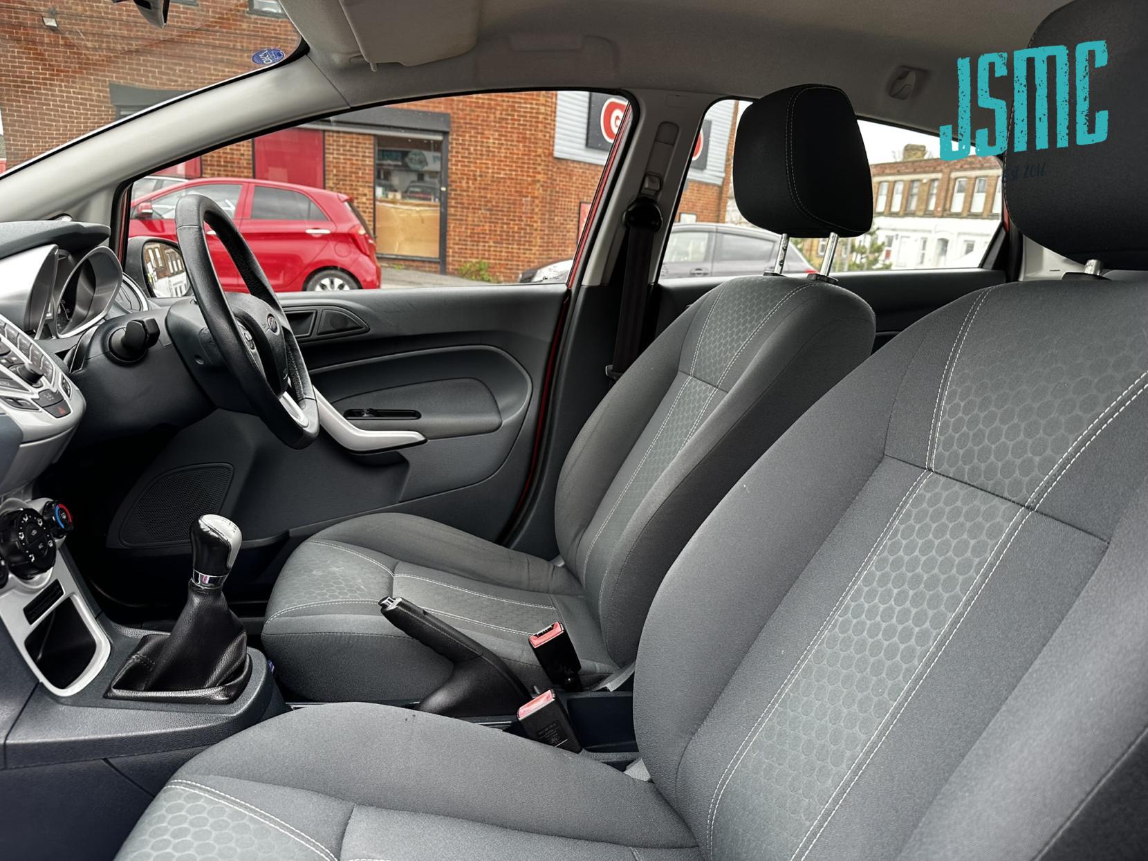 Ford Fiesta 1.25 Zetec Hatchback 5dr Petrol Manual (133 g/km, 81 bhp)