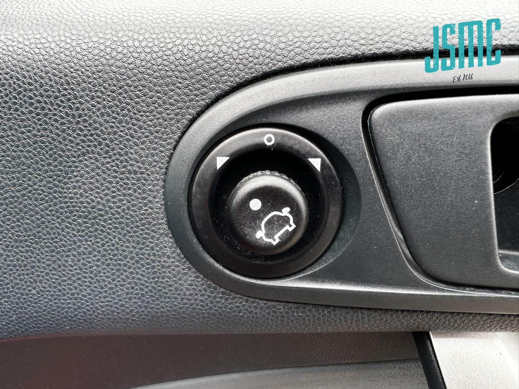 Ford Fiesta 1.25 Zetec Hatchback 5dr Petrol Manual (133 g/km, 81 bhp)