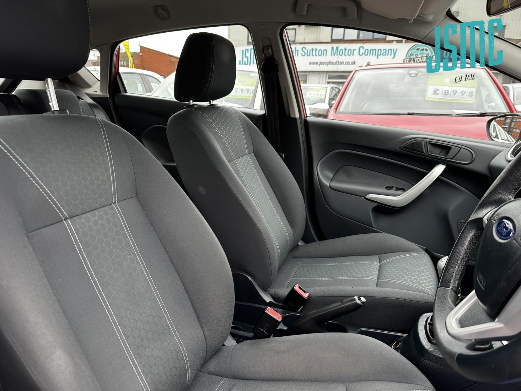 Ford Fiesta 1.25 Zetec Hatchback 5dr Petrol Manual (133 g/km, 81 bhp)