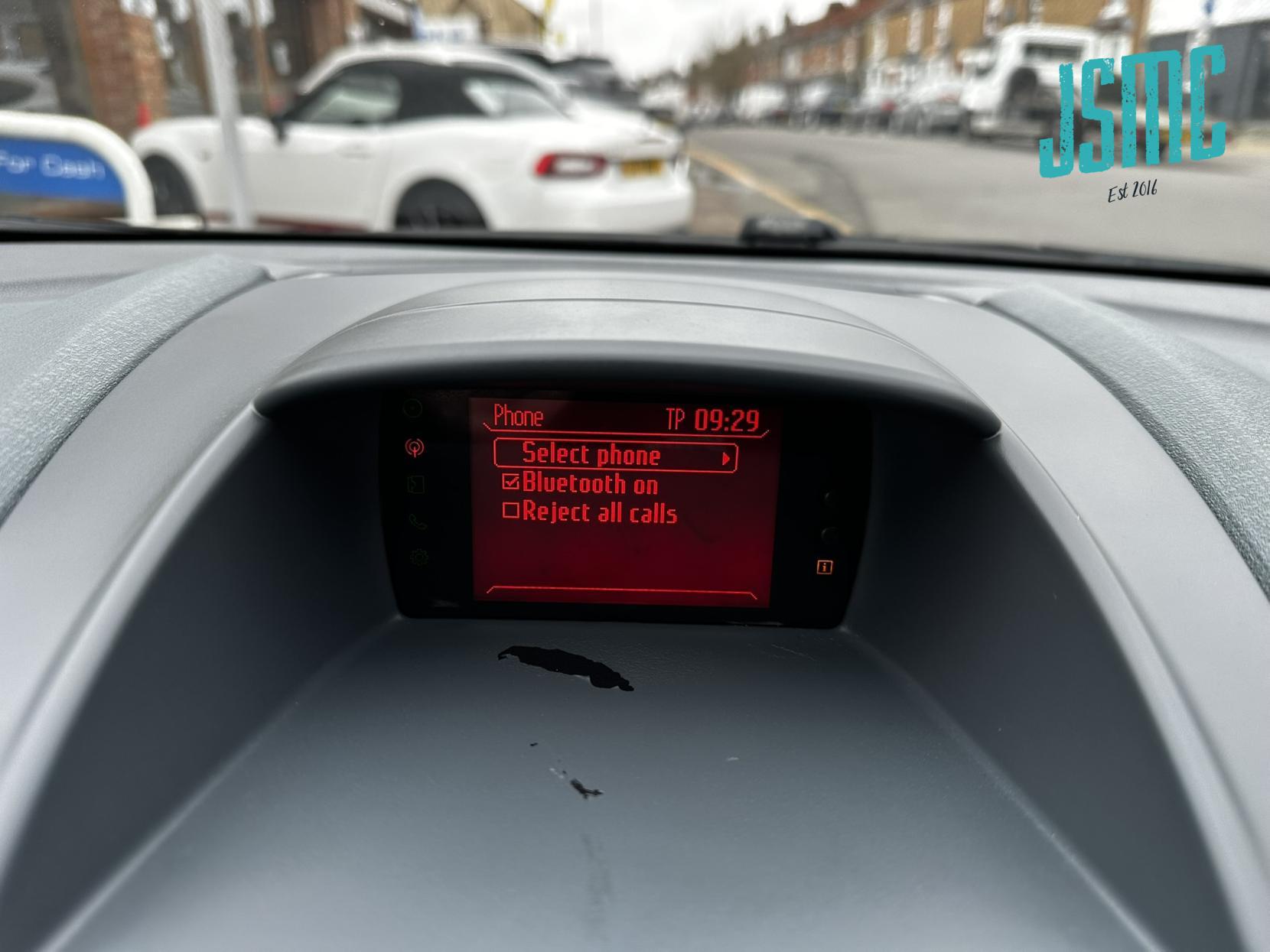 Ford Fiesta 1.25 Zetec Hatchback 5dr Petrol Manual (133 g/km, 81 bhp)