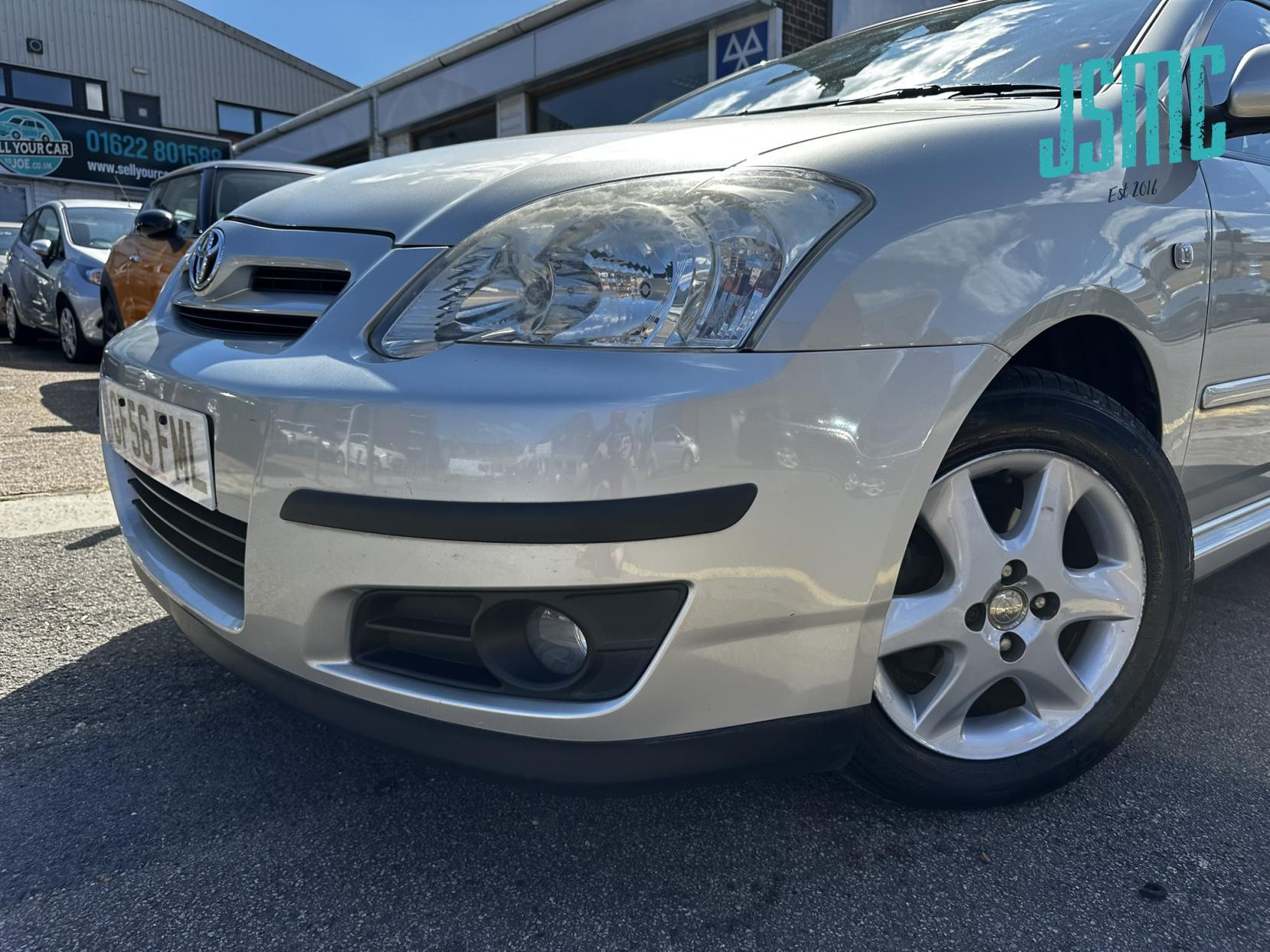 Toyota Corolla 1.6 VVT-i Colour Collection Hatchback 5dr Petrol Automatic (190 g/km, 109 bhp)