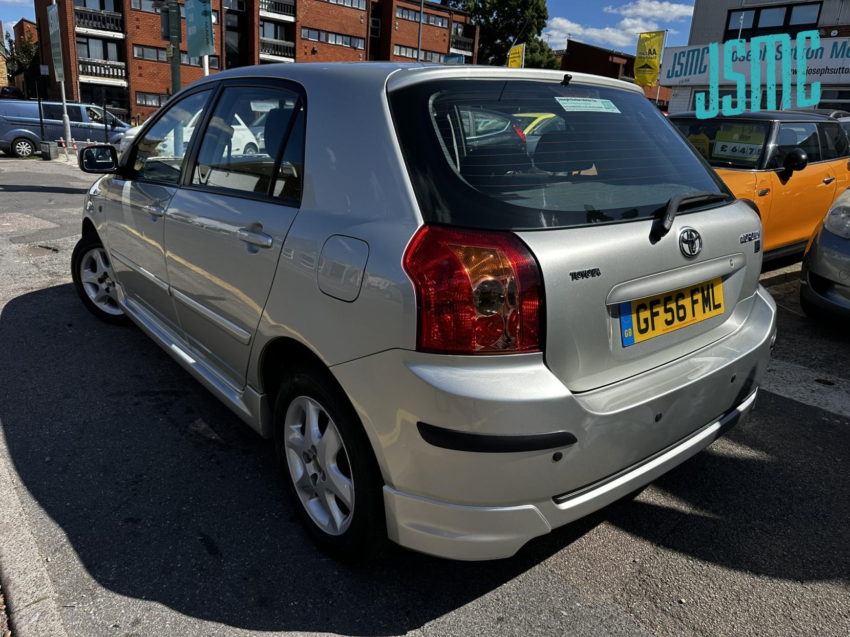 Toyota Corolla 1.6 VVT-i Colour Collection Hatchback 5dr Petrol Automatic (190 g/km, 109 bhp)