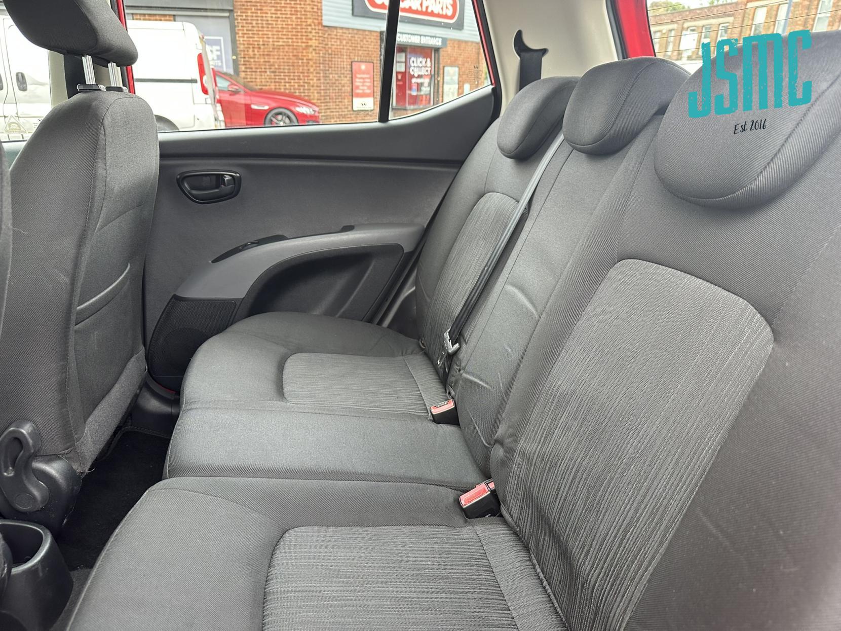 Hyundai i10 1.2 Active Hatchback 5dr Petrol Auto Euro 5 (85 bhp)