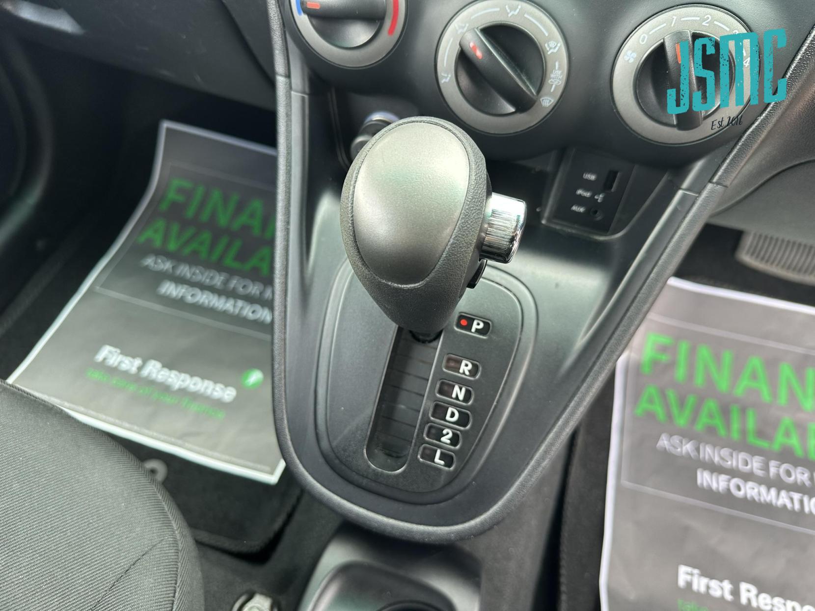 Hyundai i10 1.2 Active Hatchback 5dr Petrol Auto Euro 5 (85 bhp)