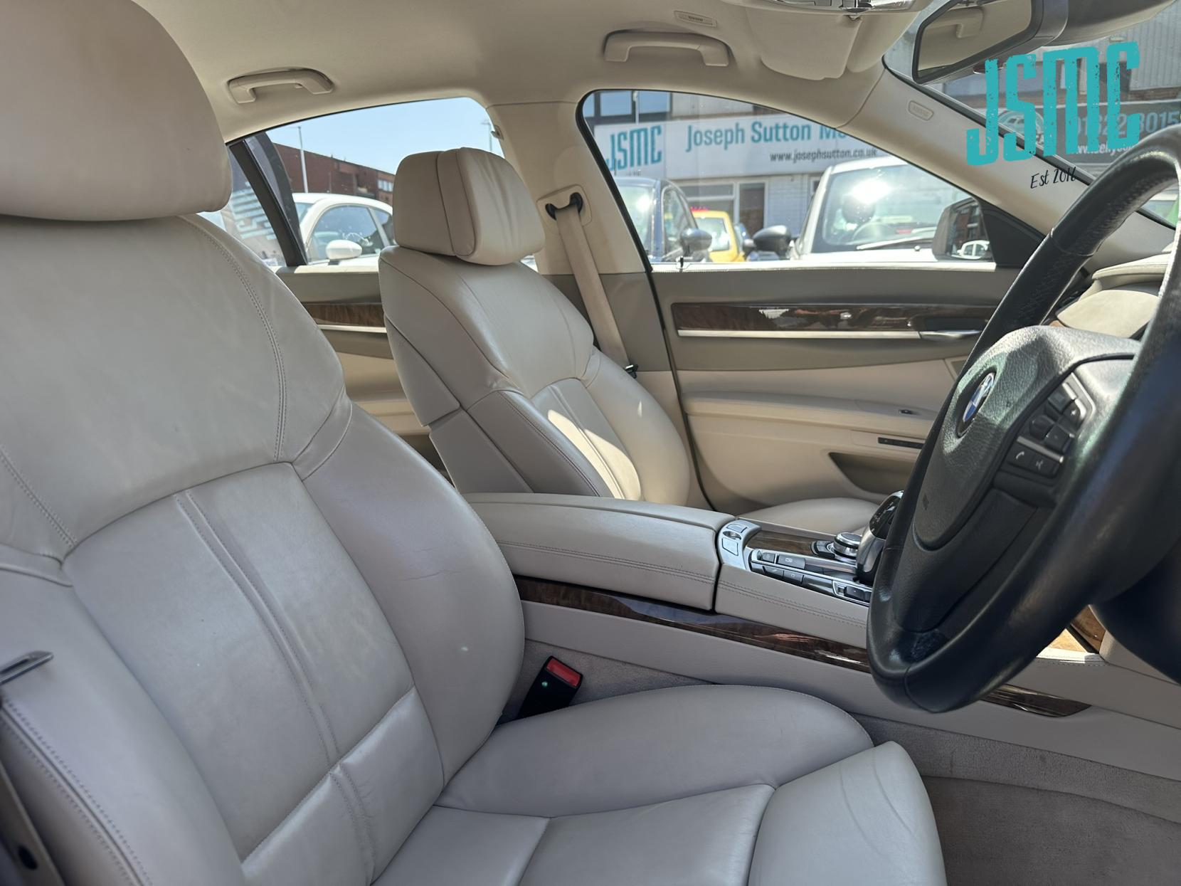 BMW 7 Series 3.0 740i Saloon 4dr Petrol Auto Euro 5 (326 ps)