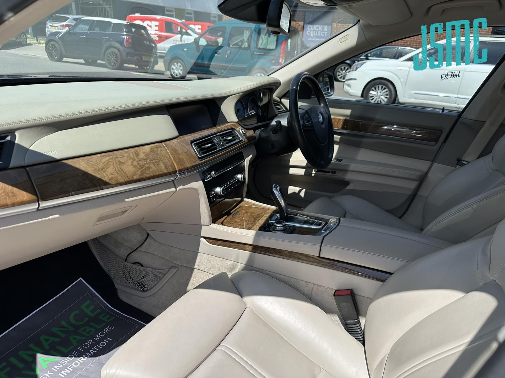 BMW 7 Series 3.0 740i Saloon 4dr Petrol Auto Euro 5 (326 ps)